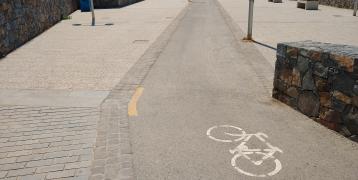 Cycle lane next to the coast